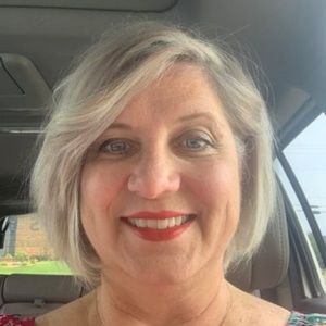 Meet your Posher, Mandy